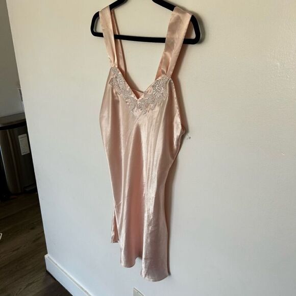 Vintage Sabrina by Mervyn’s Light Pink Satin Slip Dress Size M Wendy Lace - Picture 4 of 13